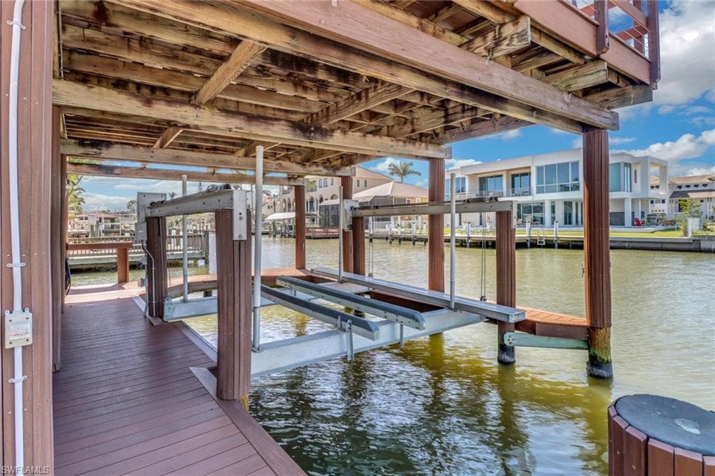 368 Germain Ave, Naples, FL 34108-30