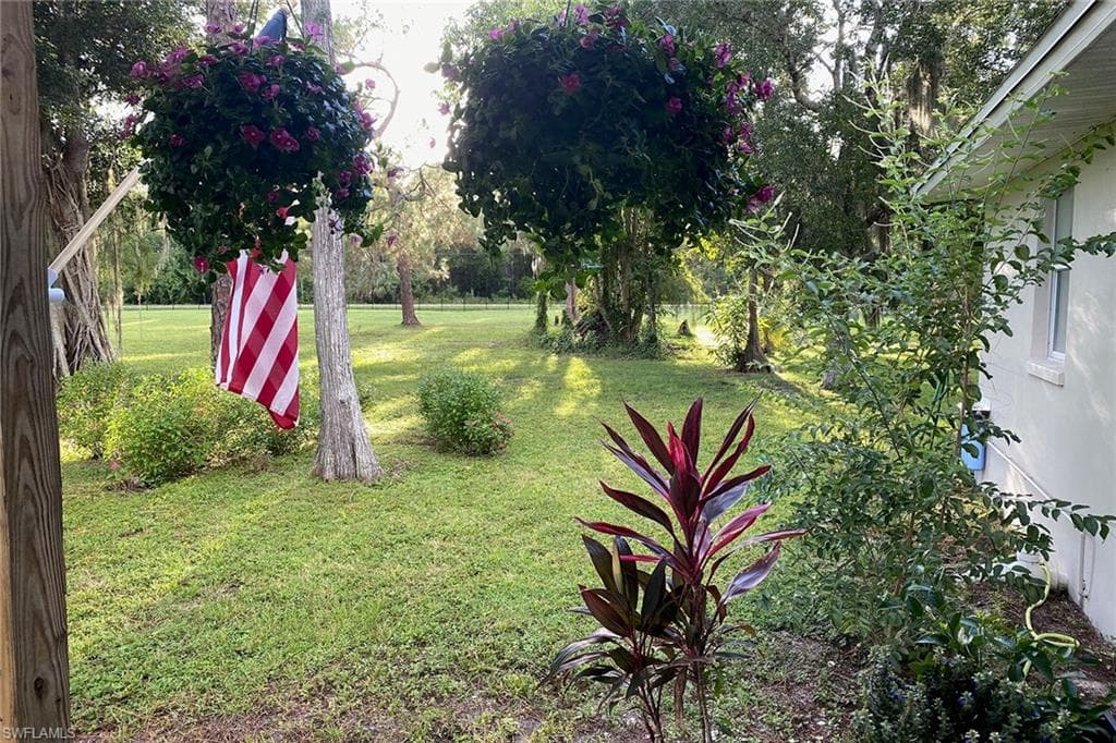 971 San Marcos Blvd, Naples, FL 34104-9