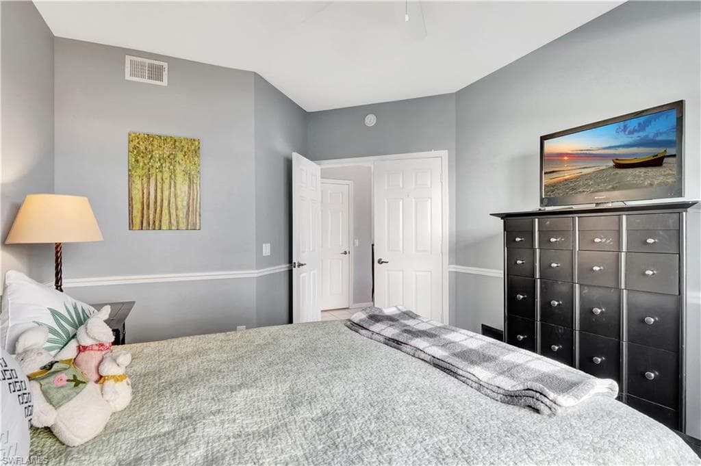 7792 Gardner Dr 102, Naples, FL 34109-15