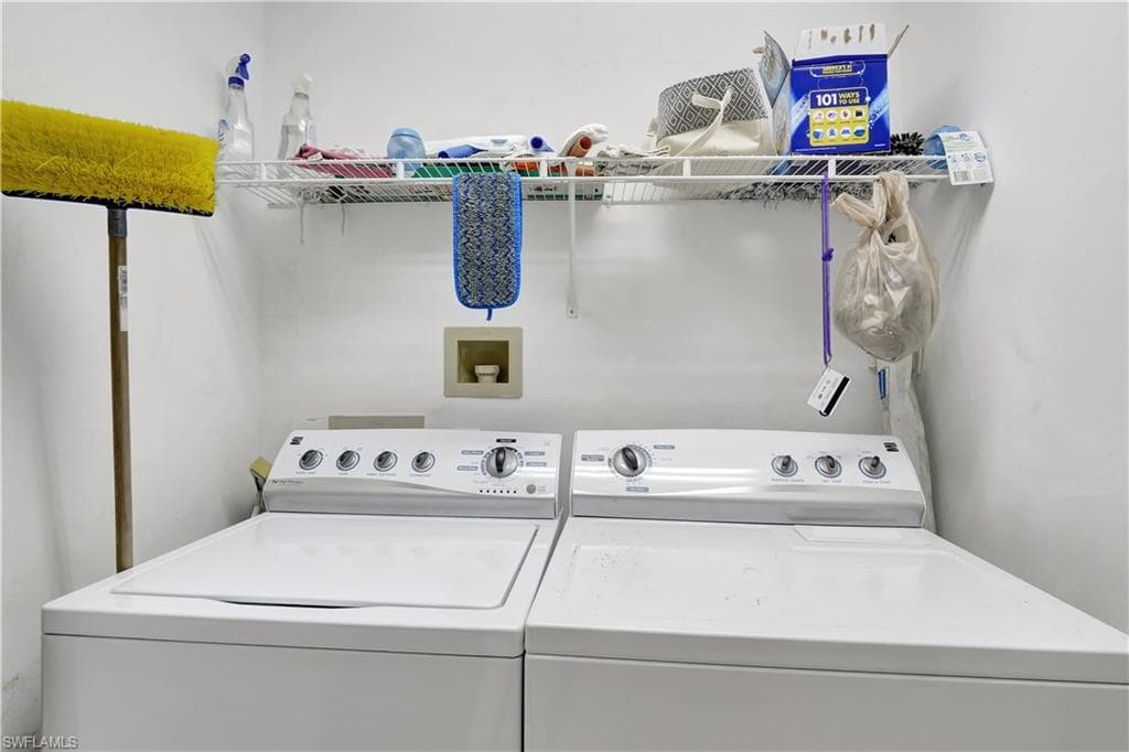 7792 Gardner Dr 102, Naples, FL 34109-17