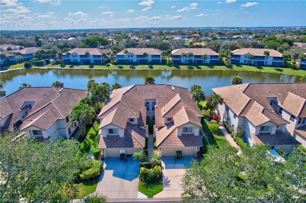 7792 Gardner Dr 102, Naples, FL 34109-34