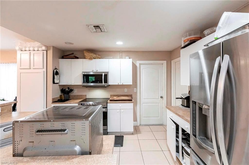 2900 8th Street Southwest, Lehigh Acres, FL 33976-10