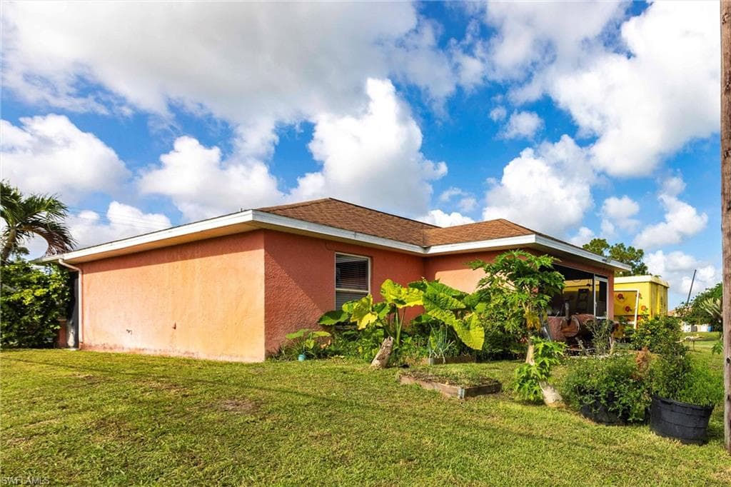 2900 8th Street Southwest, Lehigh Acres, FL 33976-32