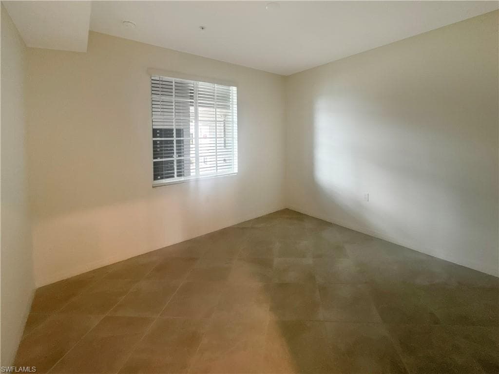 18421 Copperhead Ct N 215, Lehigh Acres, FL 33936-10