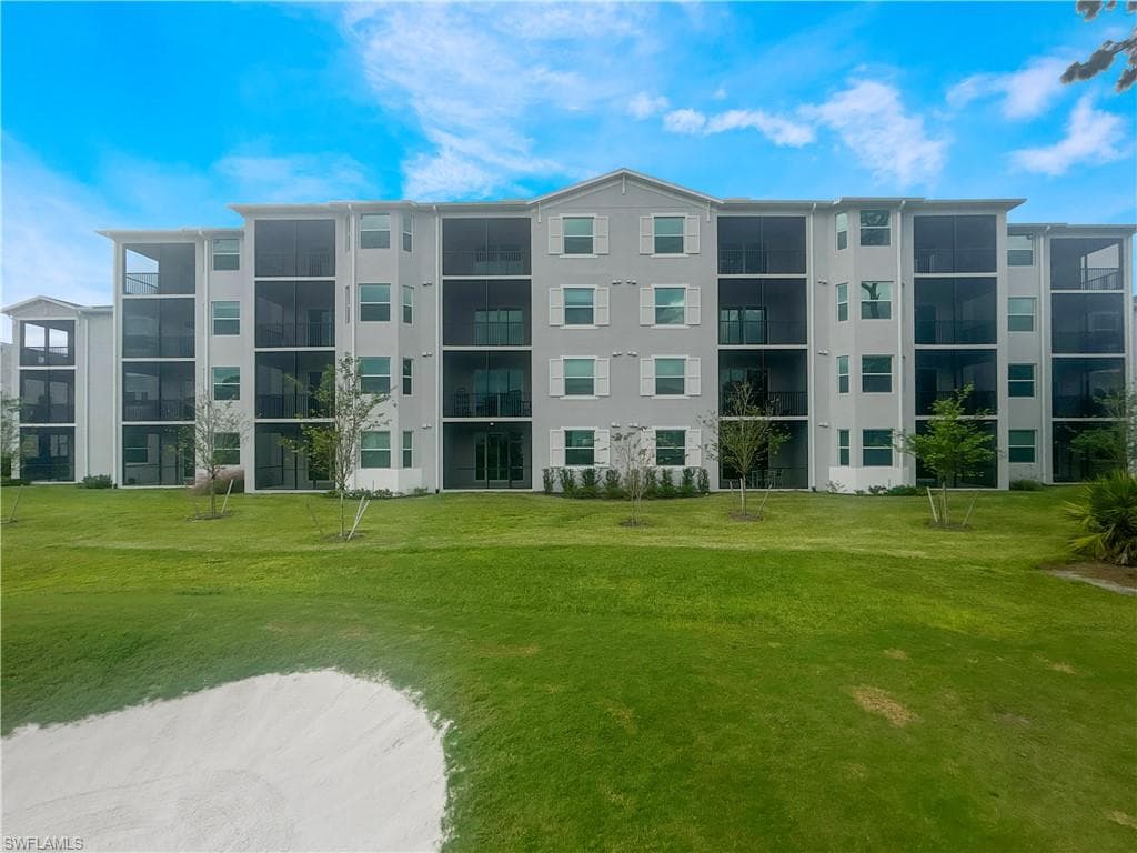 18421 Copperhead Ct N 215, Lehigh Acres, FL 33936-1