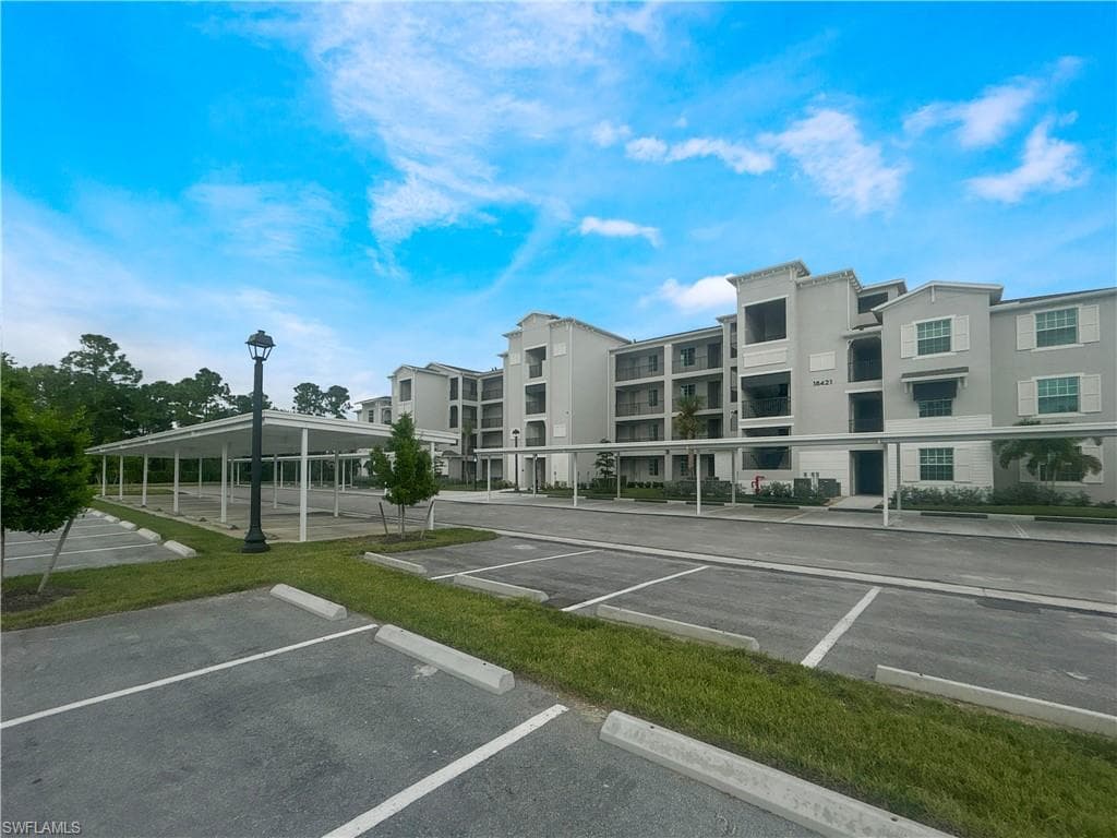 18421 Copperhead Ct N 215, Lehigh Acres, FL 33936-2