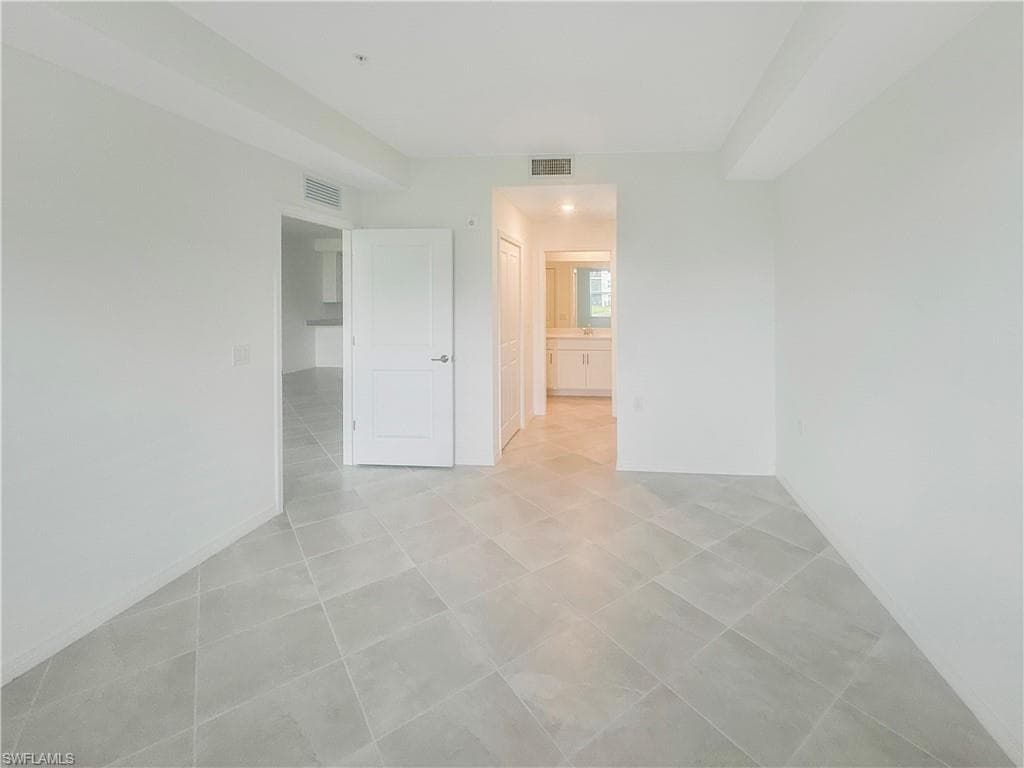 18421 Copperhead Ct N 215, Lehigh Acres, FL 33936-7