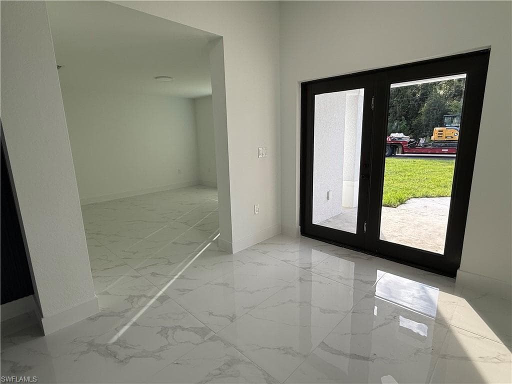 616 Plumosa Ave, Lehigh Acres, FL 33972-2