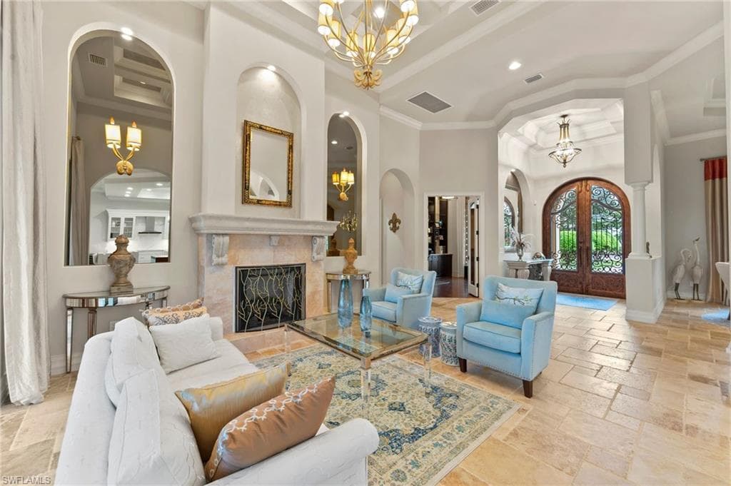 6068 Sunnyslope Dr, Naples, FL 34119-8