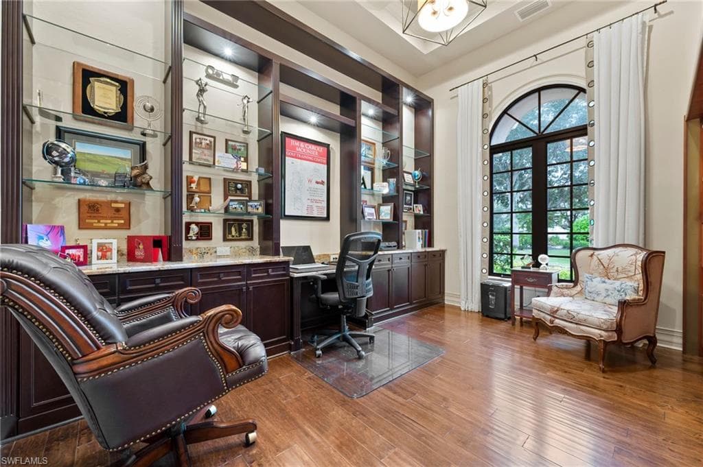 6068 Sunnyslope Dr, Naples, FL 34119-18