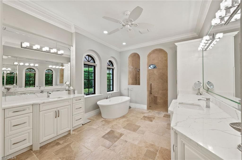 6068 Sunnyslope Dr, Naples, FL 34119-20