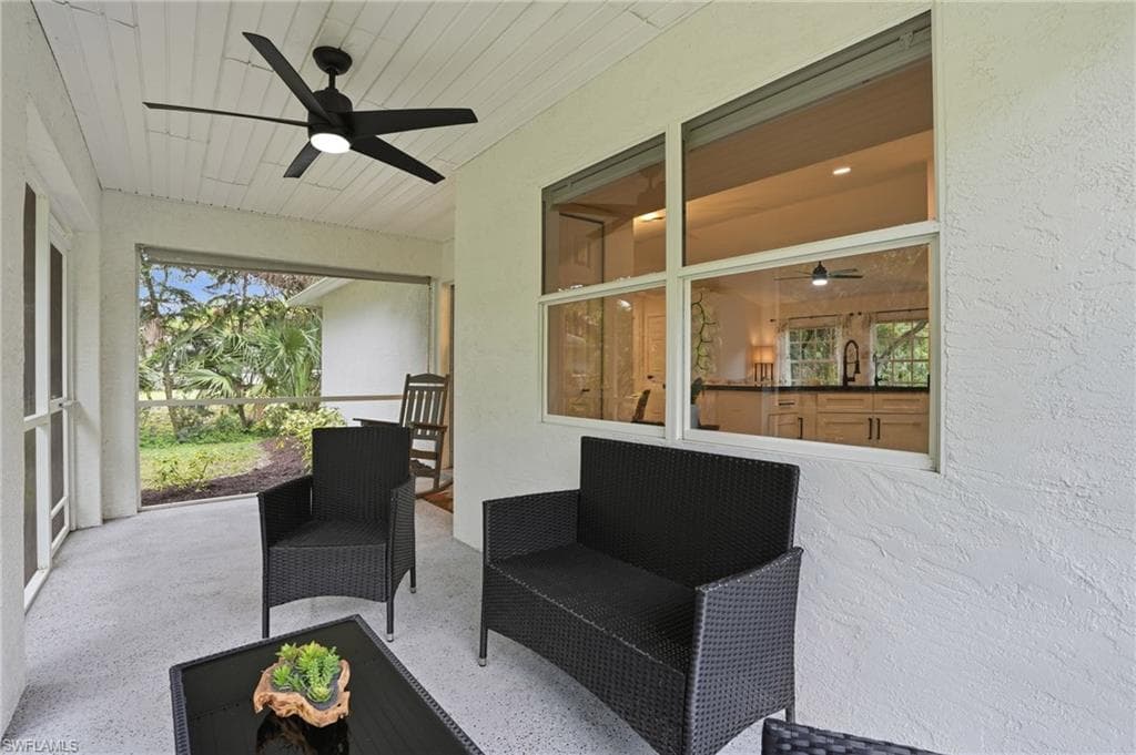 1094 13th St SW, Naples, FL 34117-26