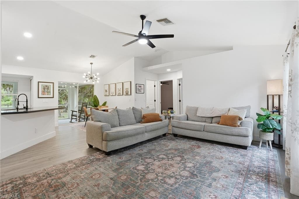 1094 13th St SW, Naples, FL 34117-4