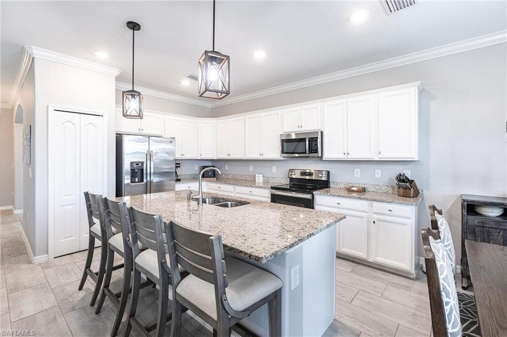 14604 Monrovia Ln, Fort Myers, FL 33905-9