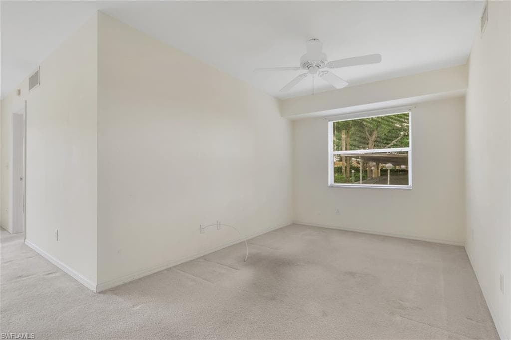 162 Pebble Shores Dr 104, Naples, FL 34110-24