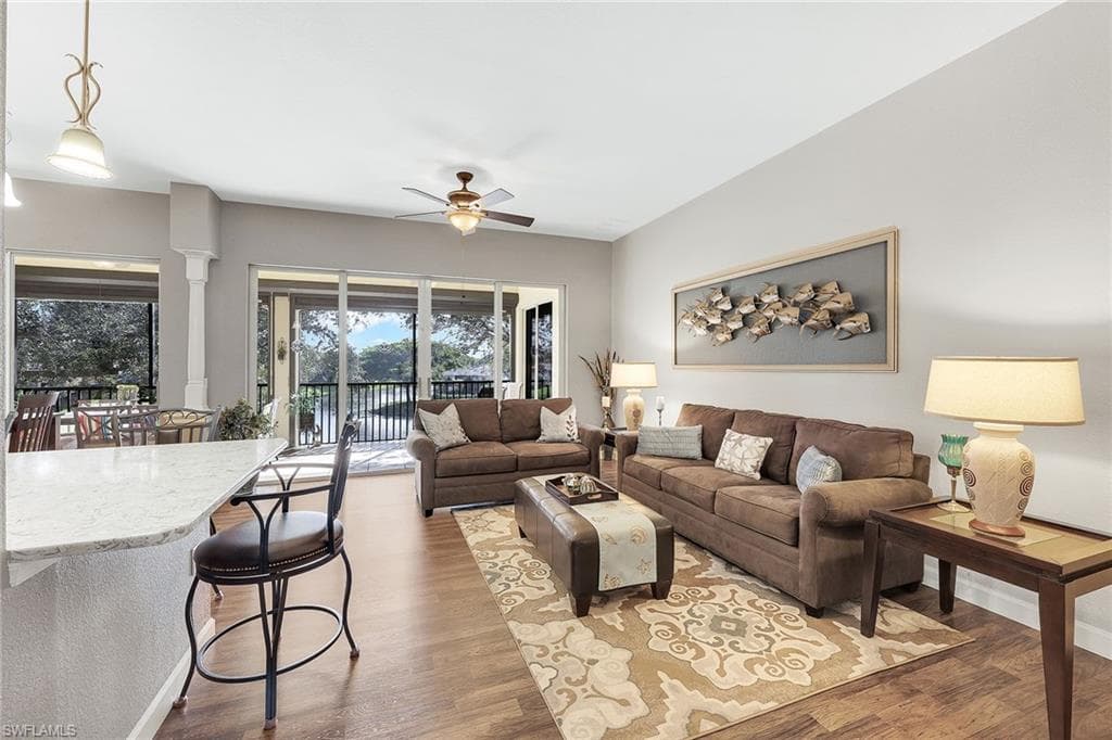 8533 Via Garibaldi Cir 202, Estero, FL 33928-9