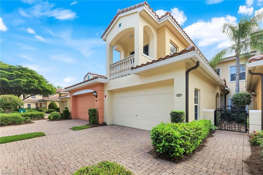 8533 Via Garibaldi Cir 202, Estero, FL 33928-29