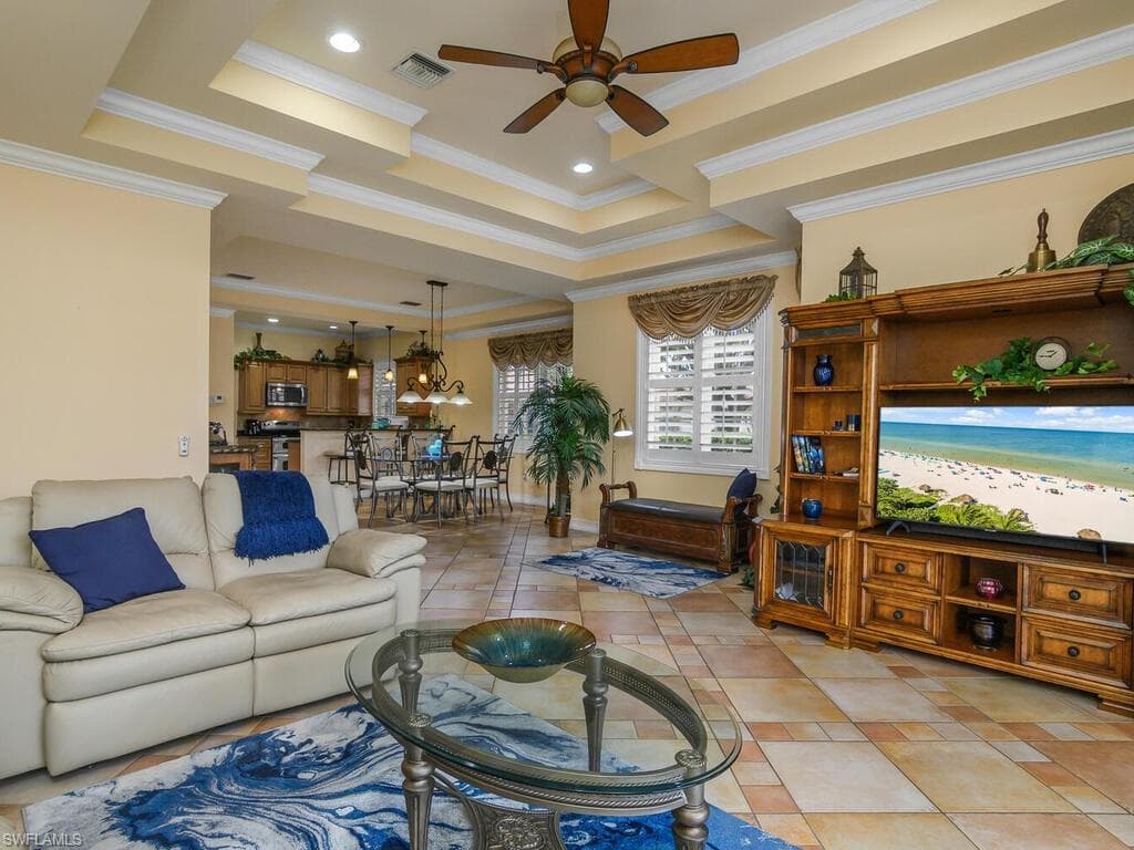 3572 Corinthian Way, Naples, FL 34105-17