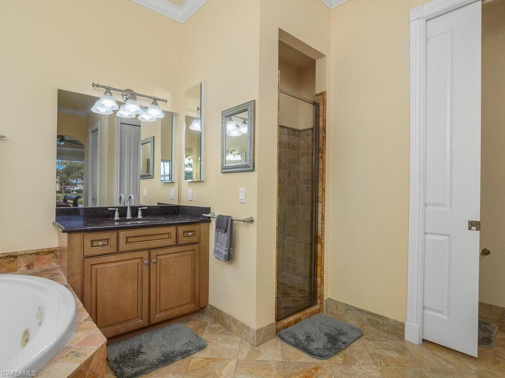 3572 Corinthian Way, Naples, FL 34105-22
