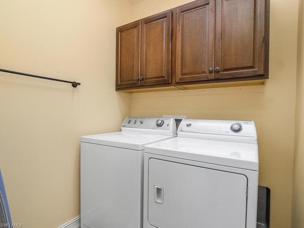 3572 Corinthian Way, Naples, FL 34105-30