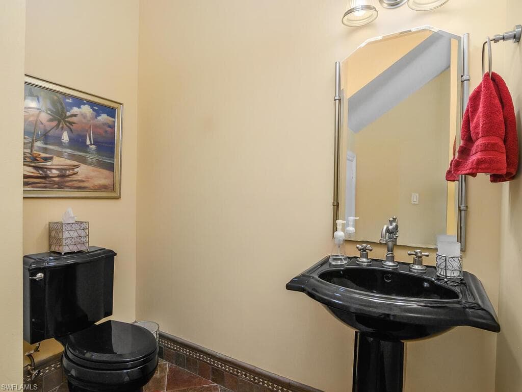 3572 Corinthian Way, Naples, FL 34105-31