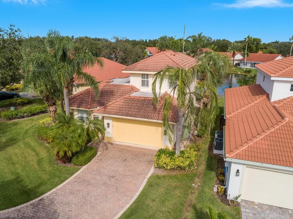 3572 Corinthian Way, Naples, FL 34105-37