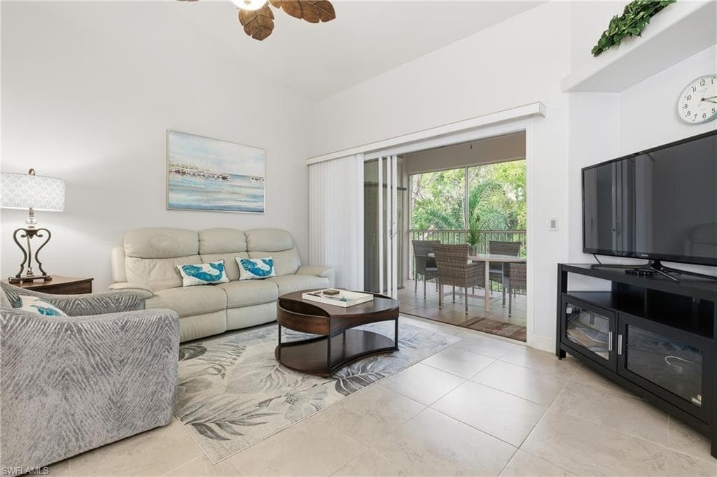 1295 Sweetwater Cv 8203, Naples, FL 34110-17