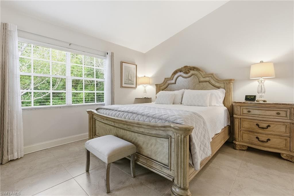 1295 Sweetwater Cv 8203, Naples, FL 34110-20