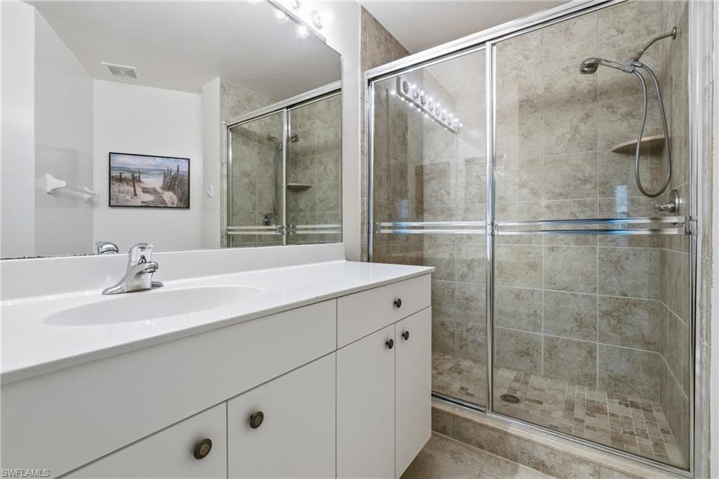 1295 Sweetwater Cv 8203, Naples, FL 34110-24