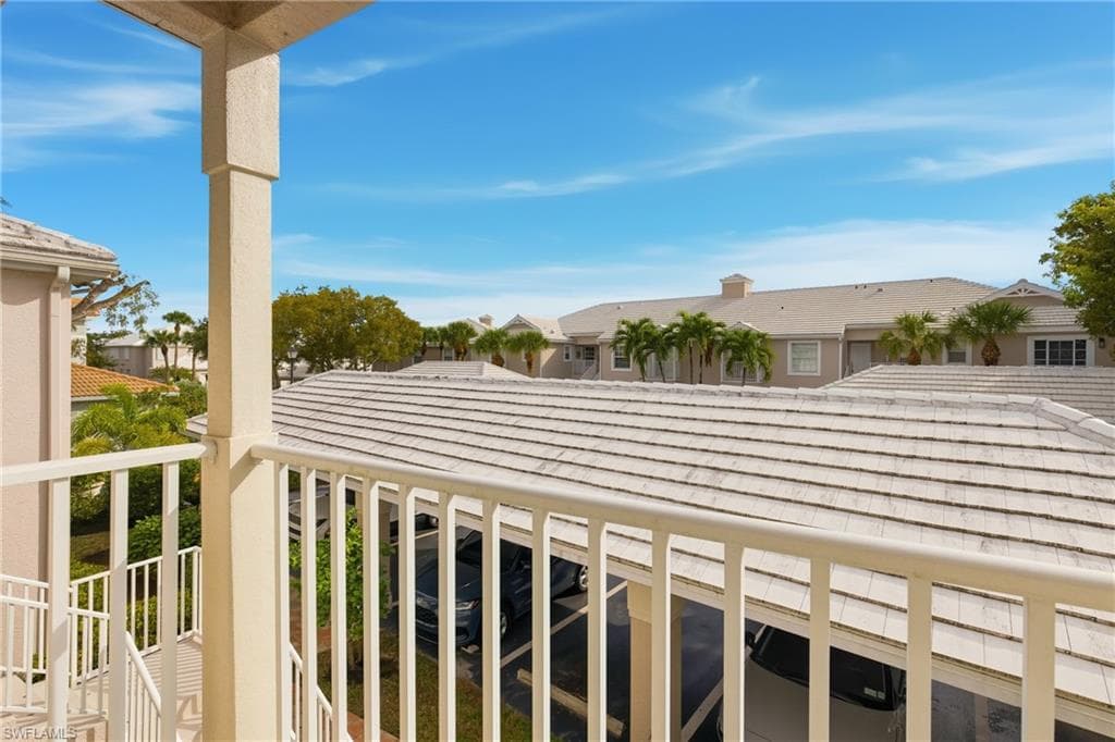 1295 Sweetwater Cv 8203, Naples, FL 34110-29