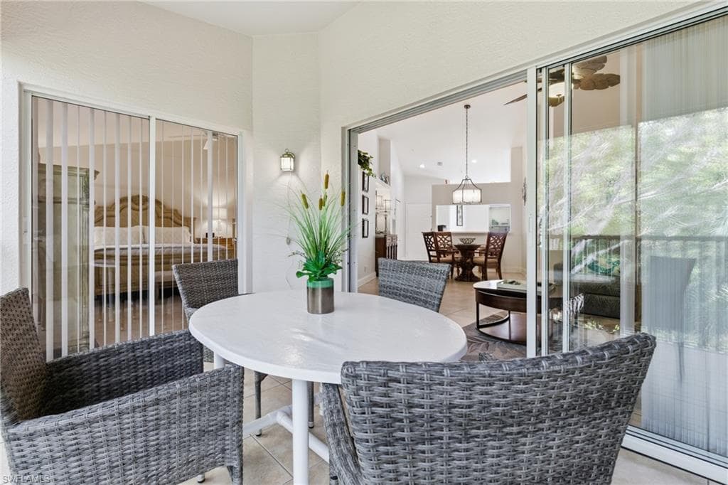 1295 Sweetwater Cv 8203, Naples, FL 34110-34