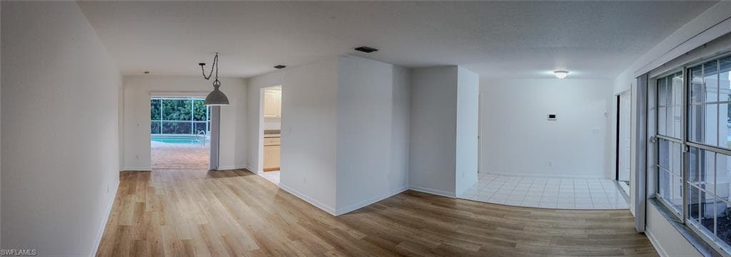 30 Wickliffe Dr, Naples, FL 34110-13