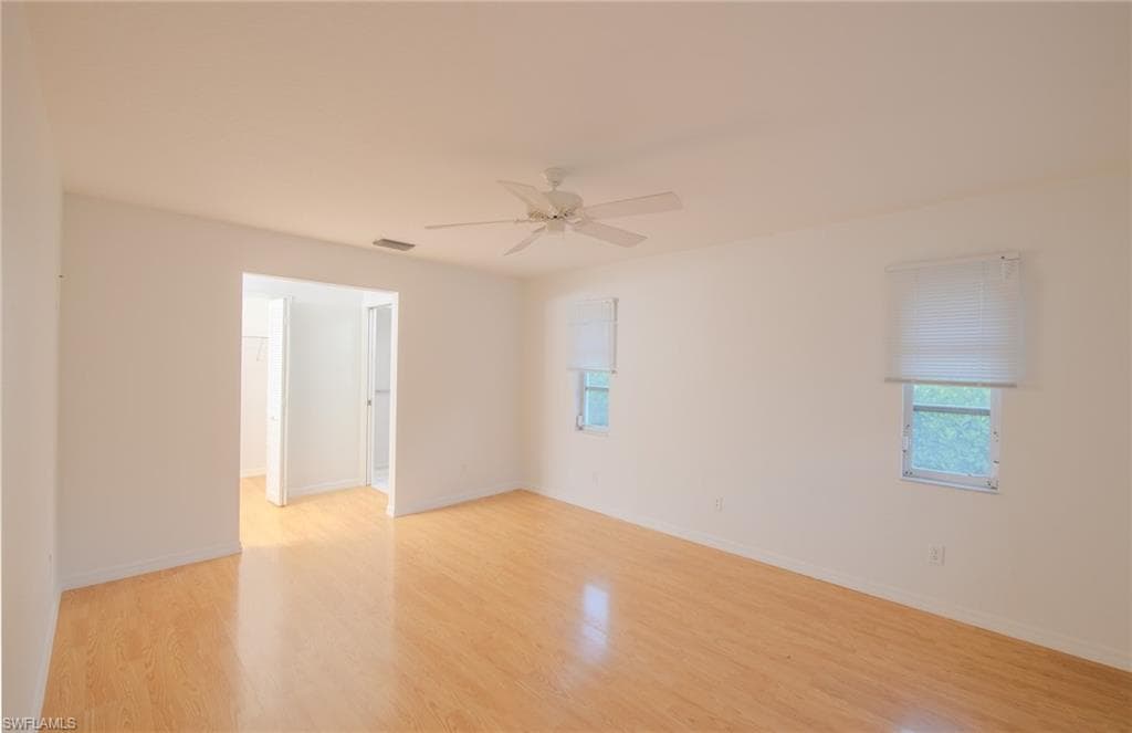 30 Wickliffe Dr, Naples, FL 34110-17