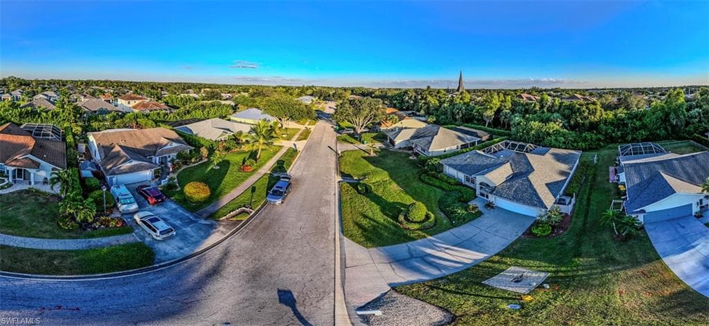 30 Wickliffe Dr, Naples, FL 34110-29