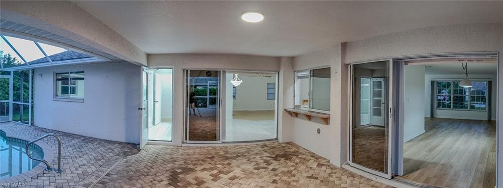 30 Wickliffe Dr, Naples, FL 34110-31