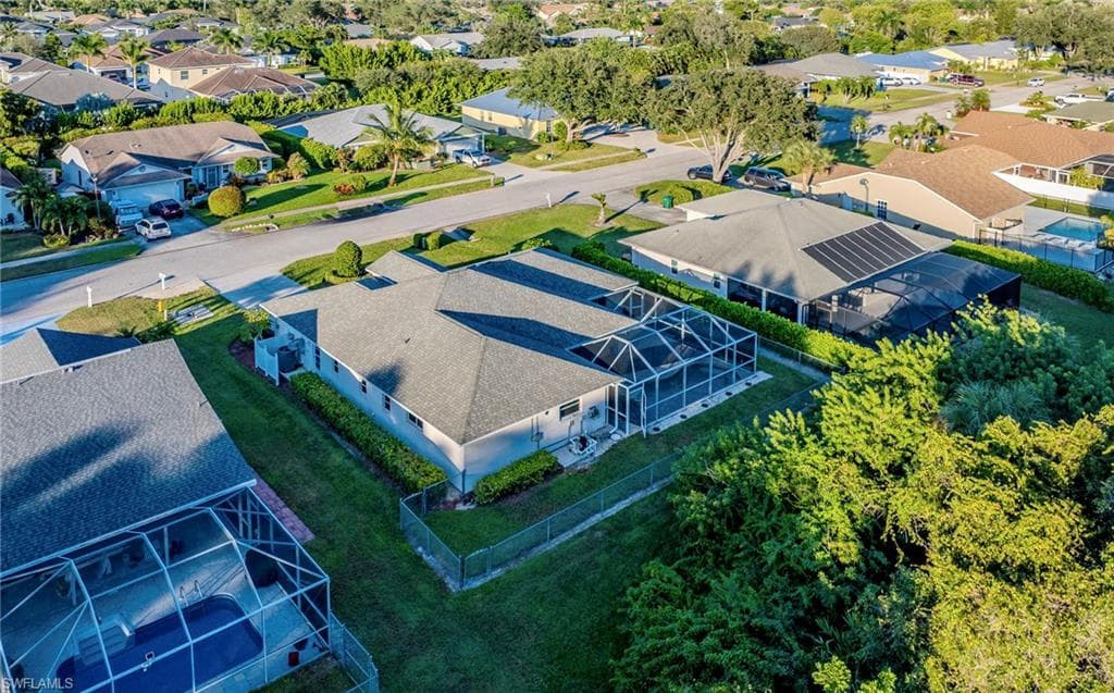 30 Wickliffe Dr, Naples, FL 34110-32