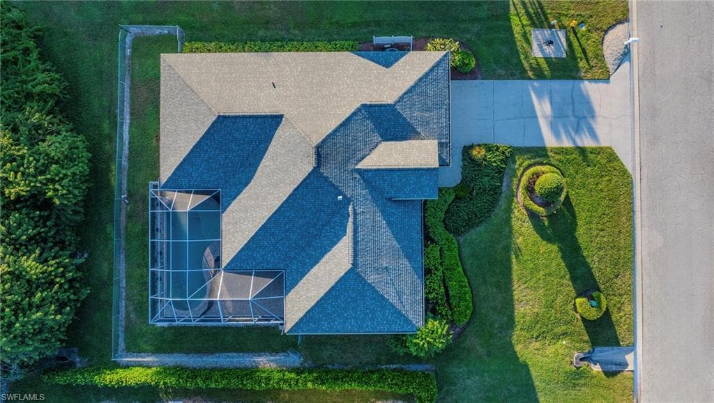 30 Wickliffe Dr, Naples, FL 34110-4