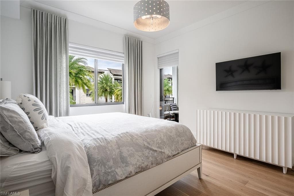 1035 3rd Ave S 414, Naples, FL 34102-16