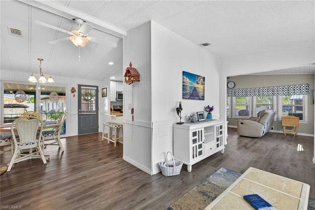 170 Oceans Blvd 170, Naples, FL 34104-12