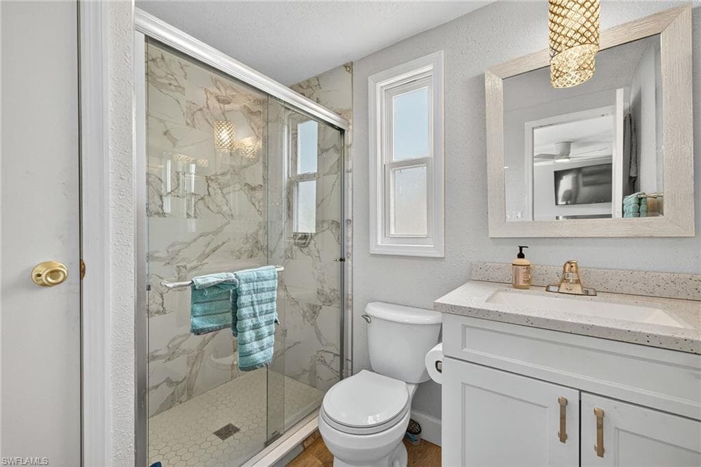 170 Oceans Blvd 170, Naples, FL 34104-16