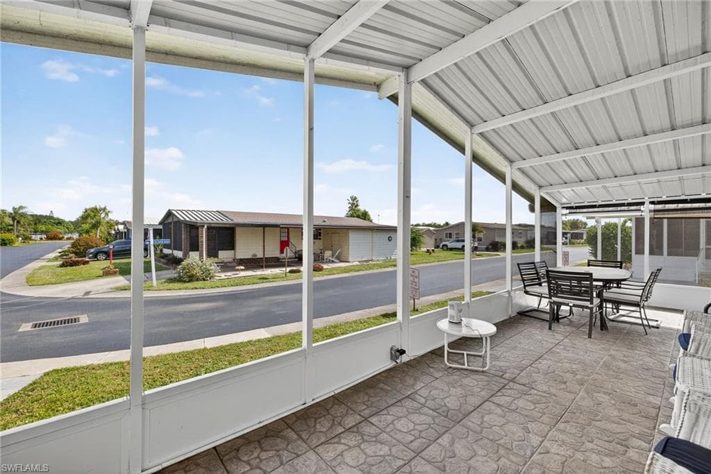 170 Oceans Blvd 170, Naples, FL 34104-21