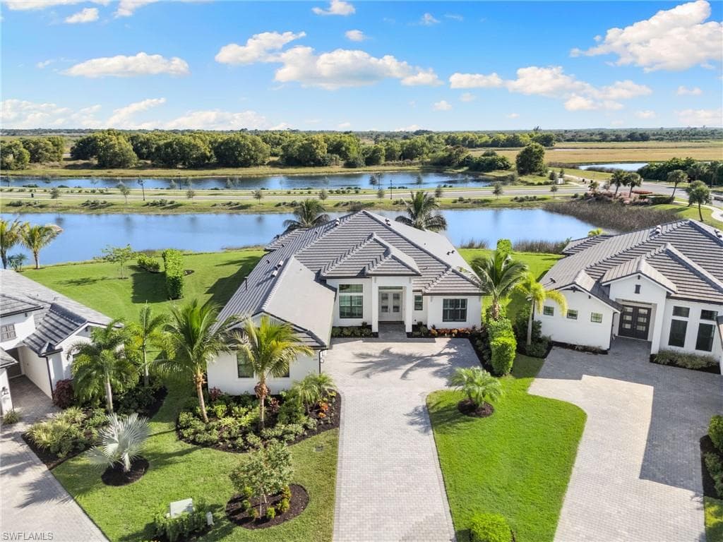 3122 Heather Glen Ct, Naples, FL 34114-1