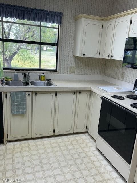 105 Belle Isle Cir, Naples, FL 34112-5