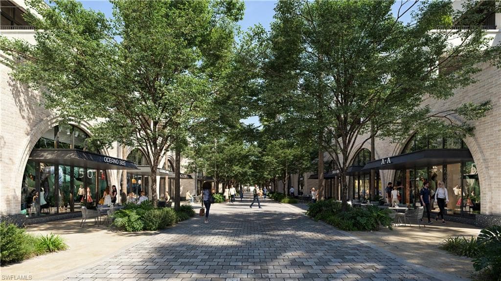 936 5th Ave S 303, Naples, FL 34102-3