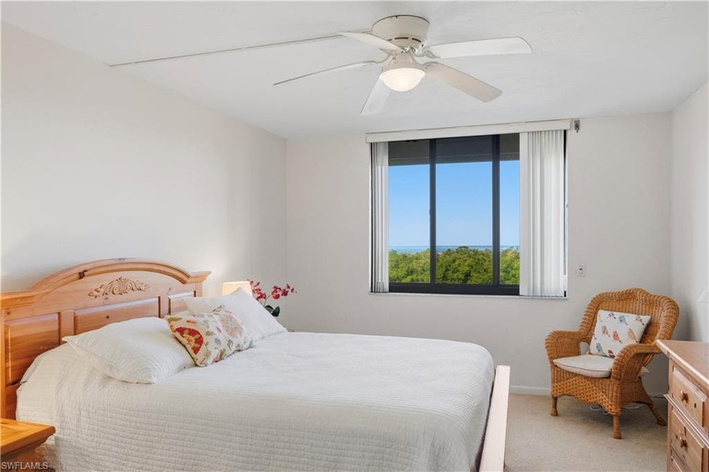 11 Bluebill Ave 404, Naples, FL 34108-25