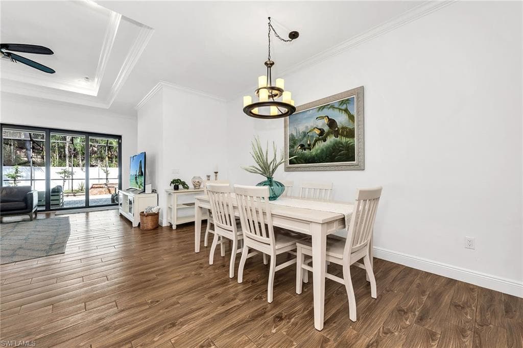 833 109th Ave N, Naples, FL 34108-11