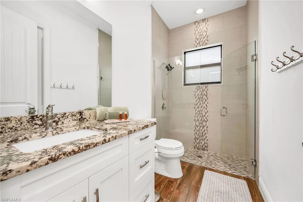 833 109th Ave N, Naples, FL 34108-23