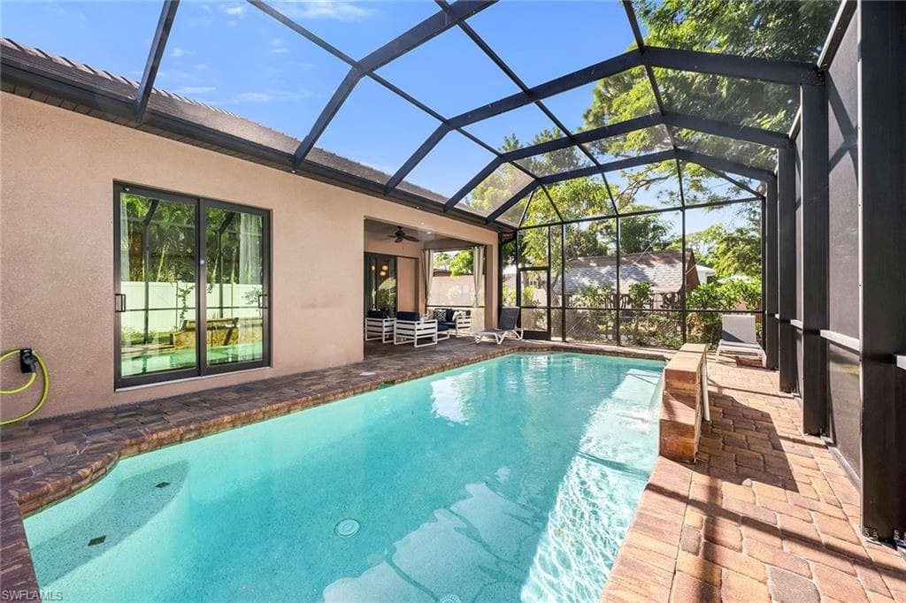 833 109th Ave N, Naples, FL 34108-36