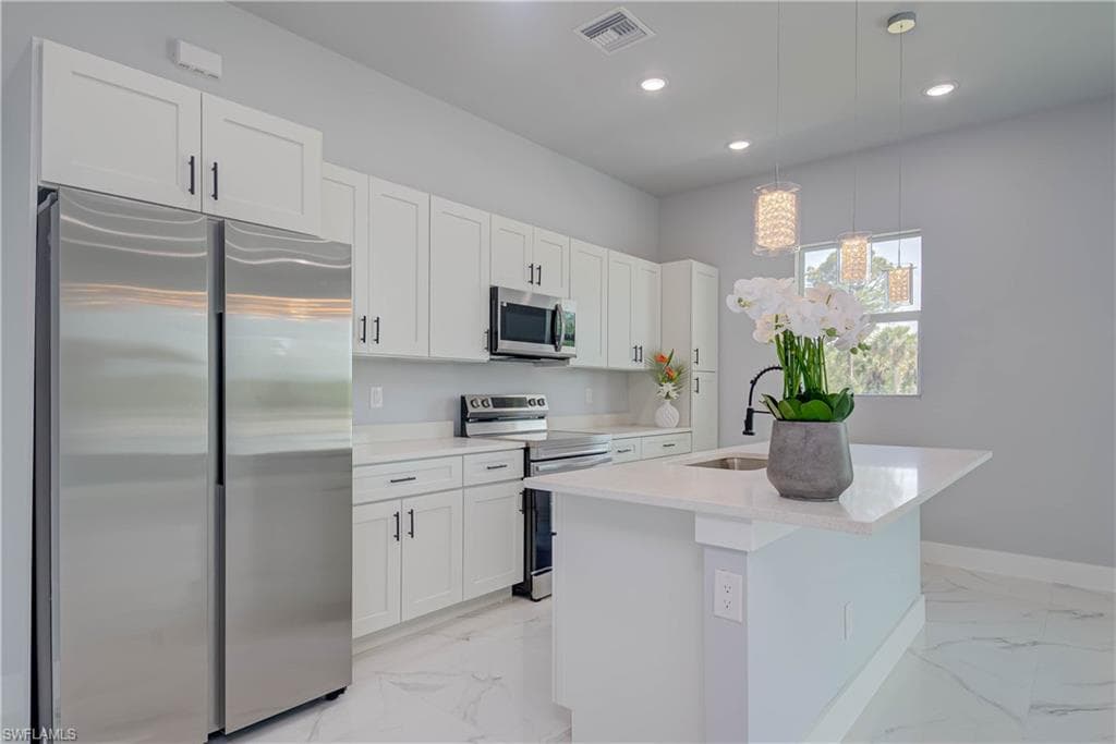 1104 11th St, Lehigh Acres, FL 33972-7