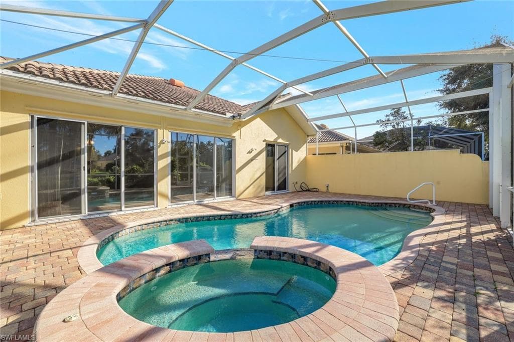 2918 Gilford Way, Naples, FL 34119-28